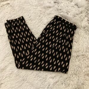 Forever 21 Harlem style pant Woman’s size Medium black and tan high wais…